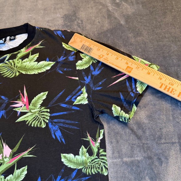 WXYZ MFG CO Black Tropical Floral Bird of Paradise Bamboo T Shirt Mens Medium - Picture 7 of 9